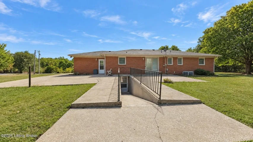 1416 Tucker Dr, Bardstown, KY